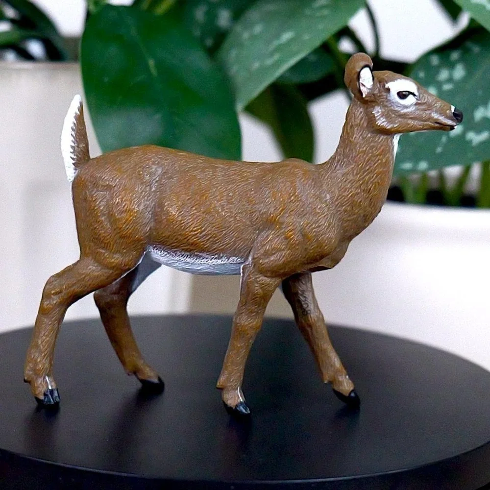 White-Tailed‎ Doe Figurine - Hand Painted Deer Action Toy Figure - Papo